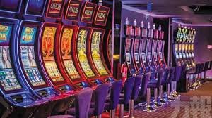 589 sold ကာစီနို Slots နှင့် Table Games ဂိမ်းများ
